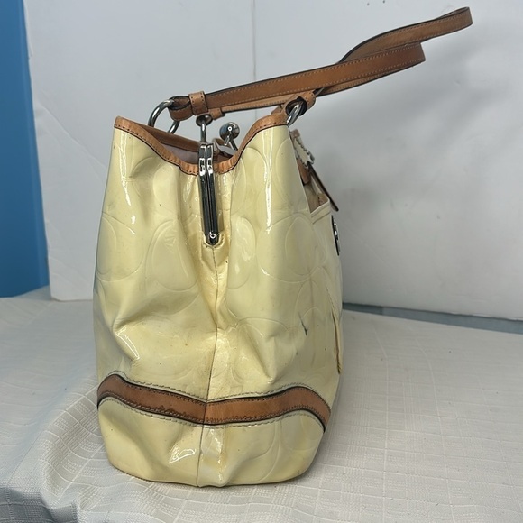 Coach Peyton Embossed Yellow Patent & tan Leather Bag, F23722 - Picture 5 of 12